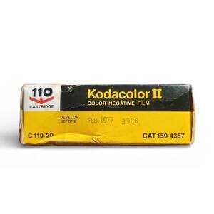 Vintage Kodak Kodacolor II 110 Film C110‑20 - 20 Exp - Sealed - Exp 1977